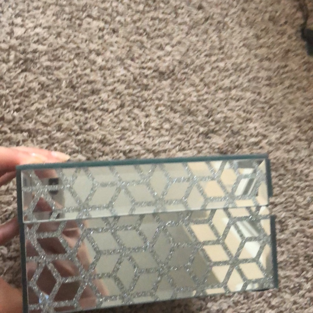 Jewelry Box - Picture 3 of 7
